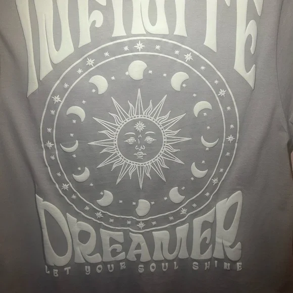 🆕 Infinite Dreamer Graphic Tee by angel energy Bubble Letters NWT - Picture 7 of 14